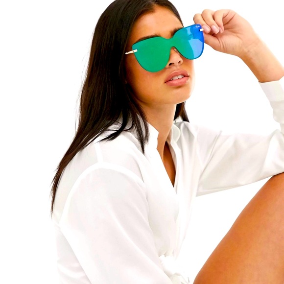 NWT Quay Women's Daydream Shield Sunglasses - Picture 1 of 7